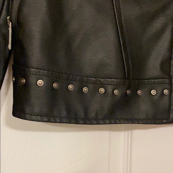 NWOT Faux leather jacket with floral embroidery - Picture 5 of 5